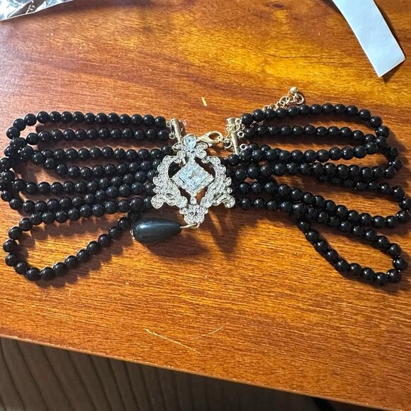 Multilayer Pearl Cluster Bib Elegant Choker Necklace Crystal Black Pearls - Picture 5 of 7